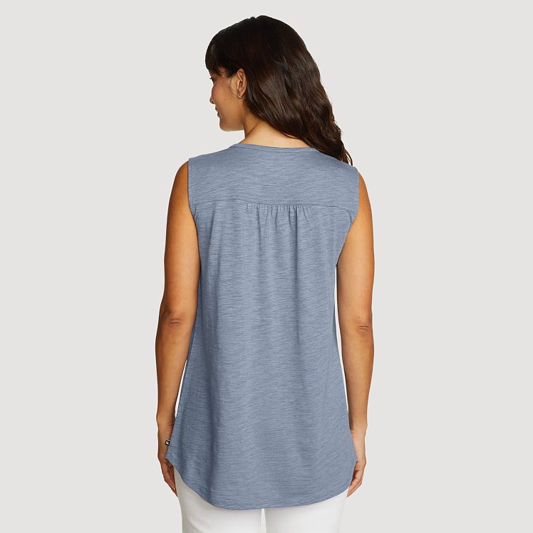 Women's Gate Check Sleeveless Split-Neck Tunic
