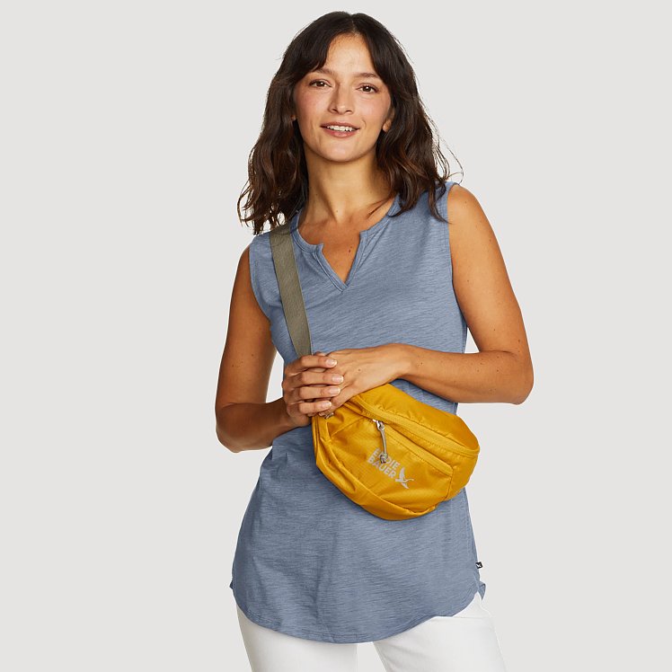 Women's Gate Check Sleeveless Split-Neck Tunic