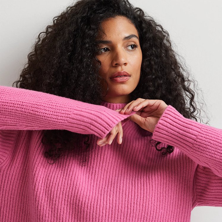 Women's Alpine Route Scrunch Neck Sweater