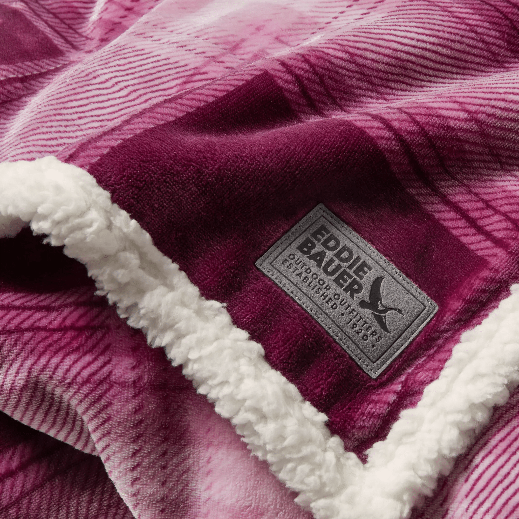 EB Cabin Fleece Throw