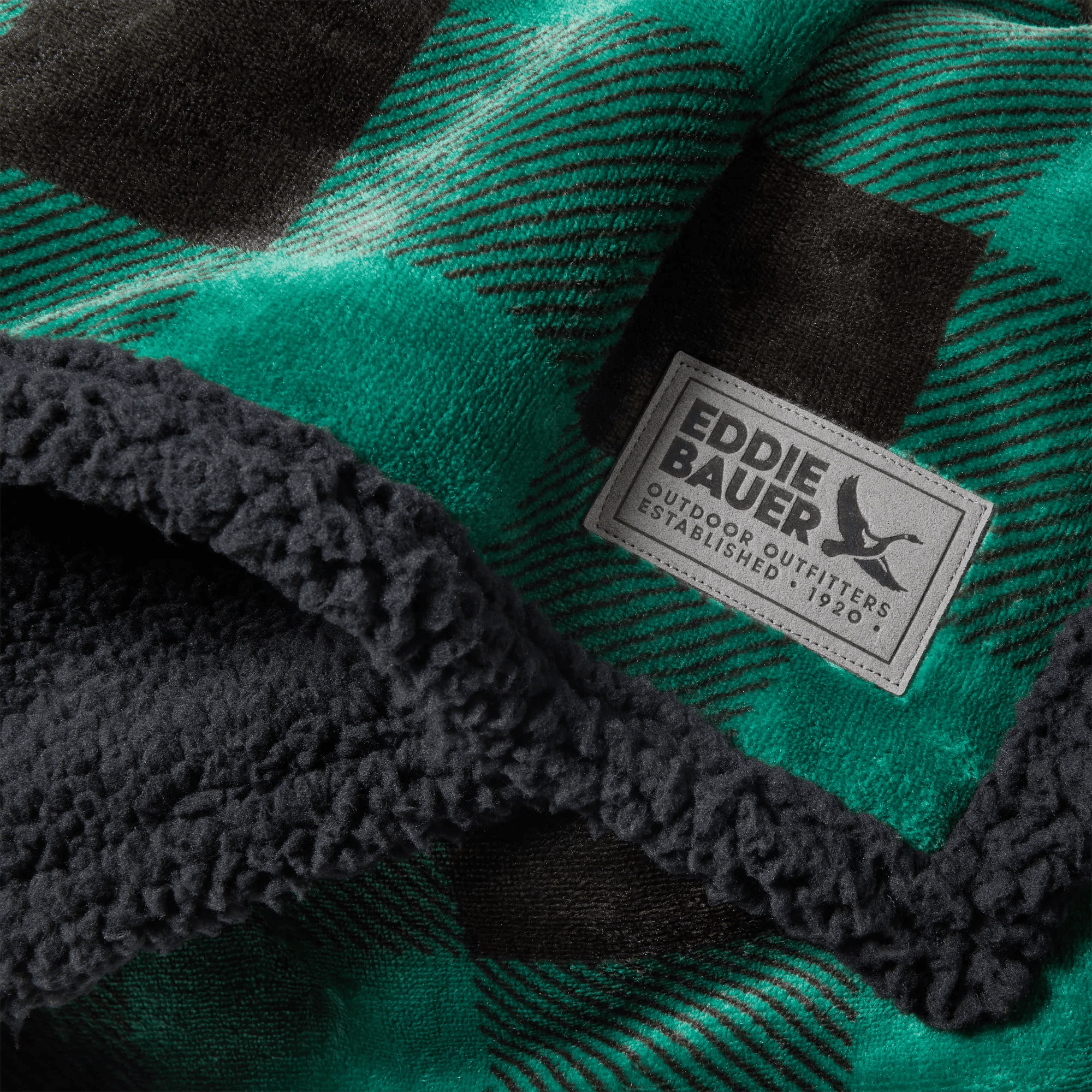 EB Cabin Fleece Throw