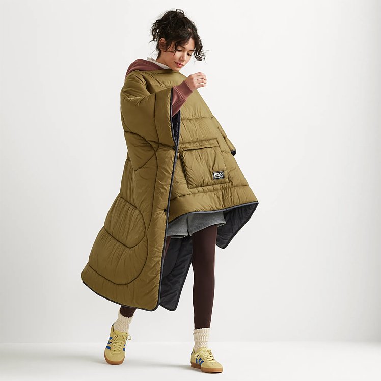 PonchoPuff  2-In-1 Poncho & Blanket