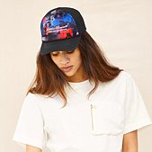 alt image