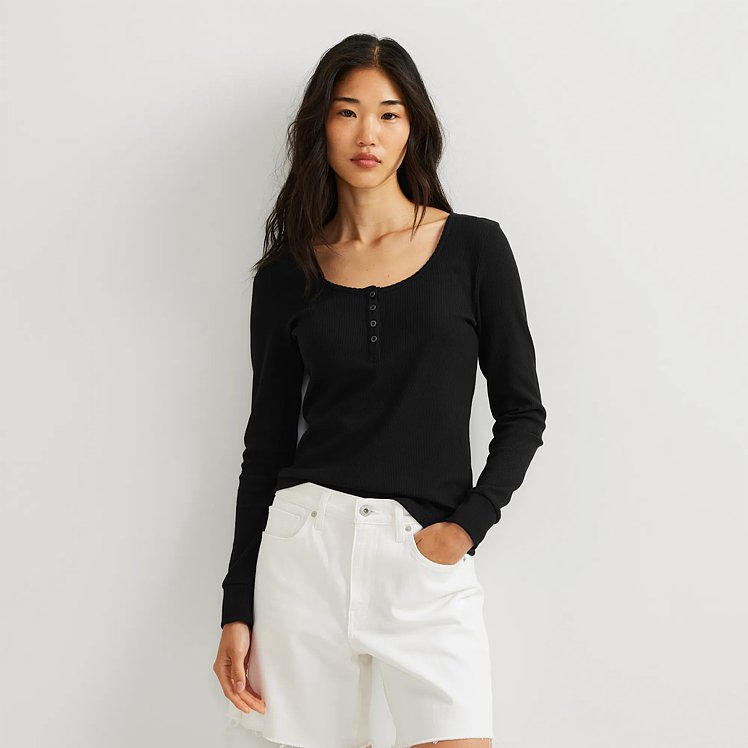 Women's Infinity Thermal Henley | Eddie Bauer