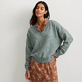Women's Signature V-Neck Sweater