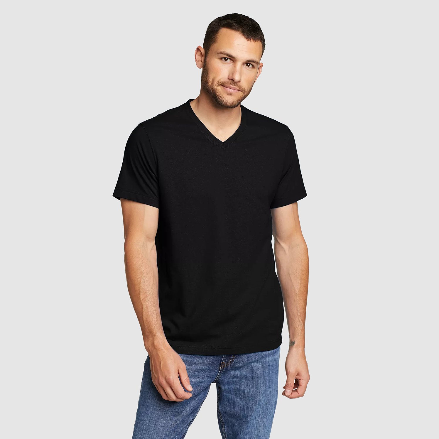 Eddie Bauer Men's Classic Wash 100% Cotton Short-Sleeve V-Neck T-Shirt - Midnight Navy - Size M