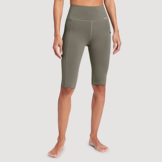 Image of Women's Traverse Trail High-Rise Knee Shorts